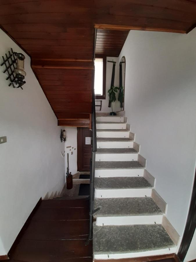 B&B La Locanda Del Cinghiale Aurano Exteriör bild